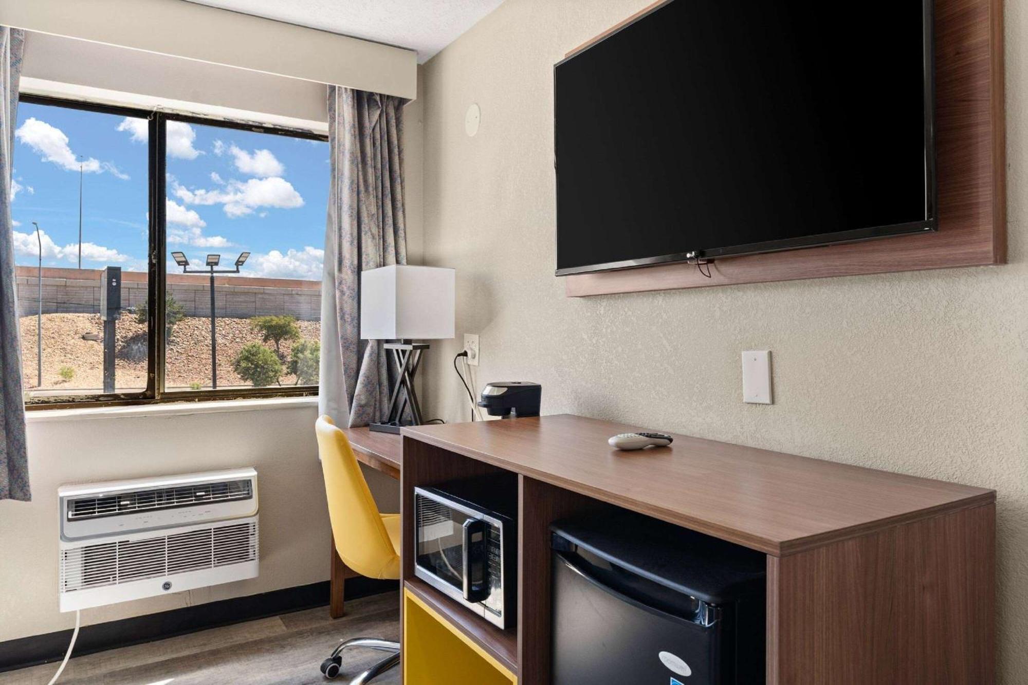 Days-Inn By Wyndham Albuquerque I-25 Buitenkant foto